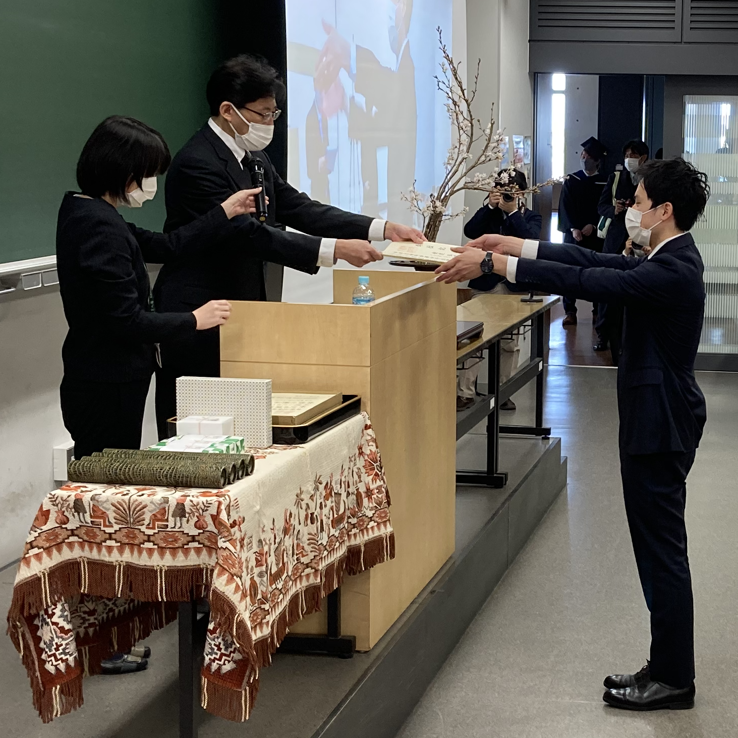 学位授与式が開催されました