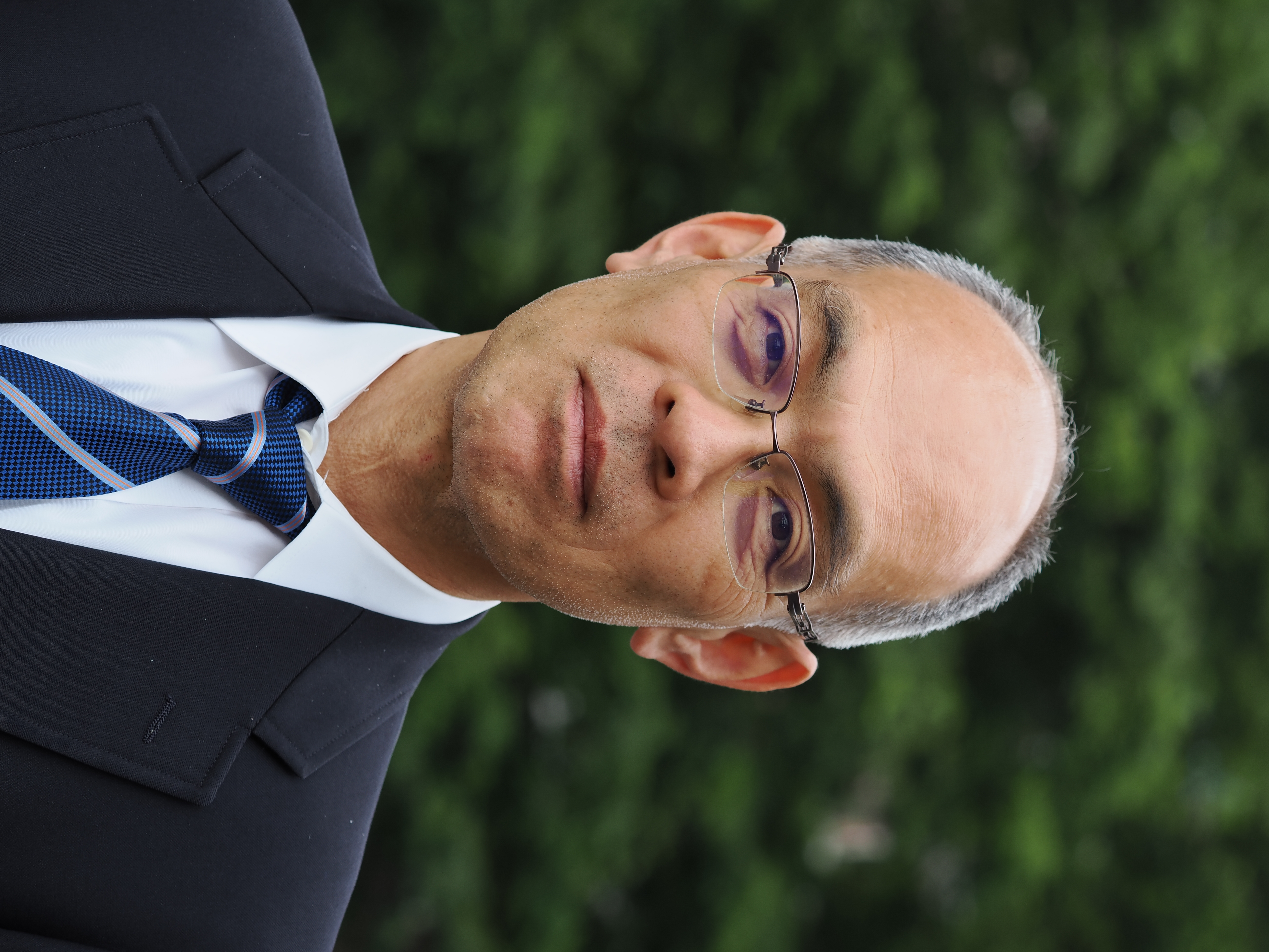 鈴木　貢次郎 教授