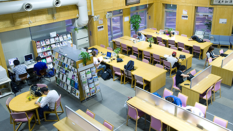 生物産業学部図書館