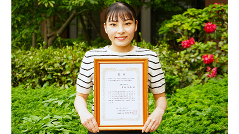 バイオサイエンス専攻 片山 沙香さんが「日本薬学会第145年会（福岡）」で学生優秀発表賞（口頭発表の部）を受賞