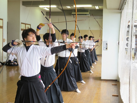 club_img_kyudo_a1.jpg