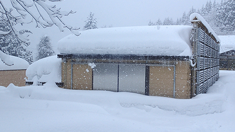 雪室の外観（和田雪室）.JPG