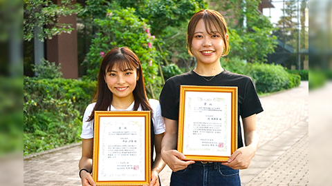 バイオサイエンス学科 片山 沙香さん、辻 向日葵さんが「日本薬学会第144年会」学生優秀発表賞（ポスター発表の部）を受賞