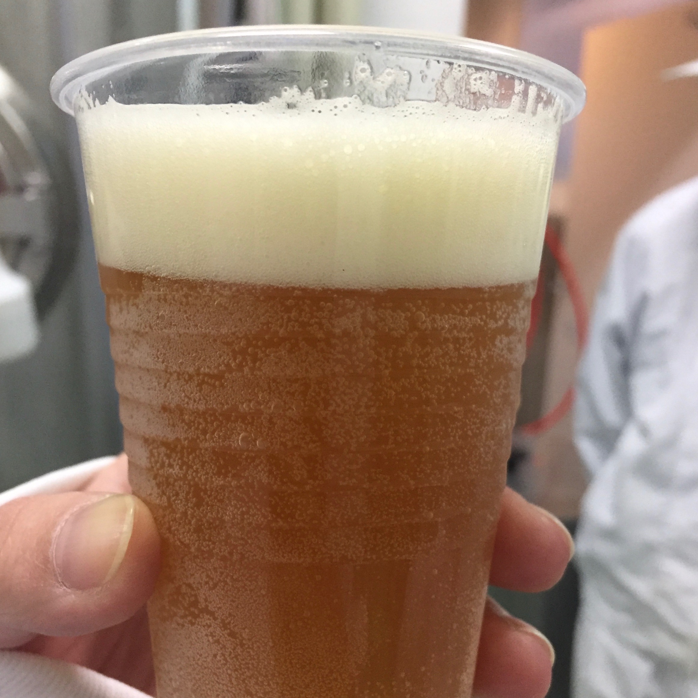 学生が麦から作った「学生ビール」が好評発売中