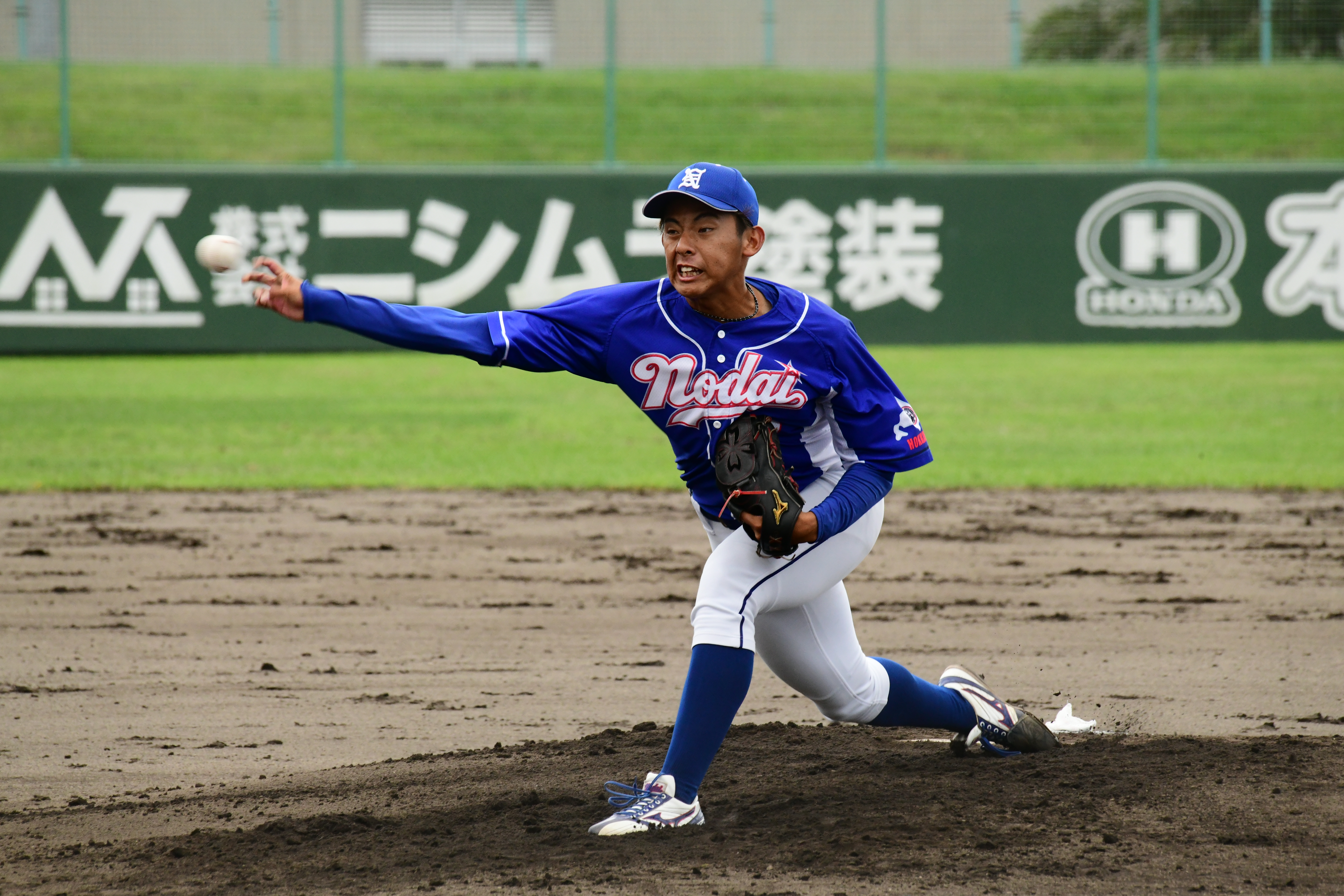 神宮投手.JPG