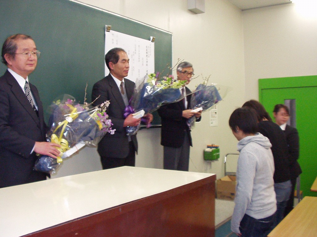 2005-02-18_12-30-37s.jpg