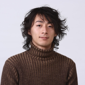 勝田亮1.jpg